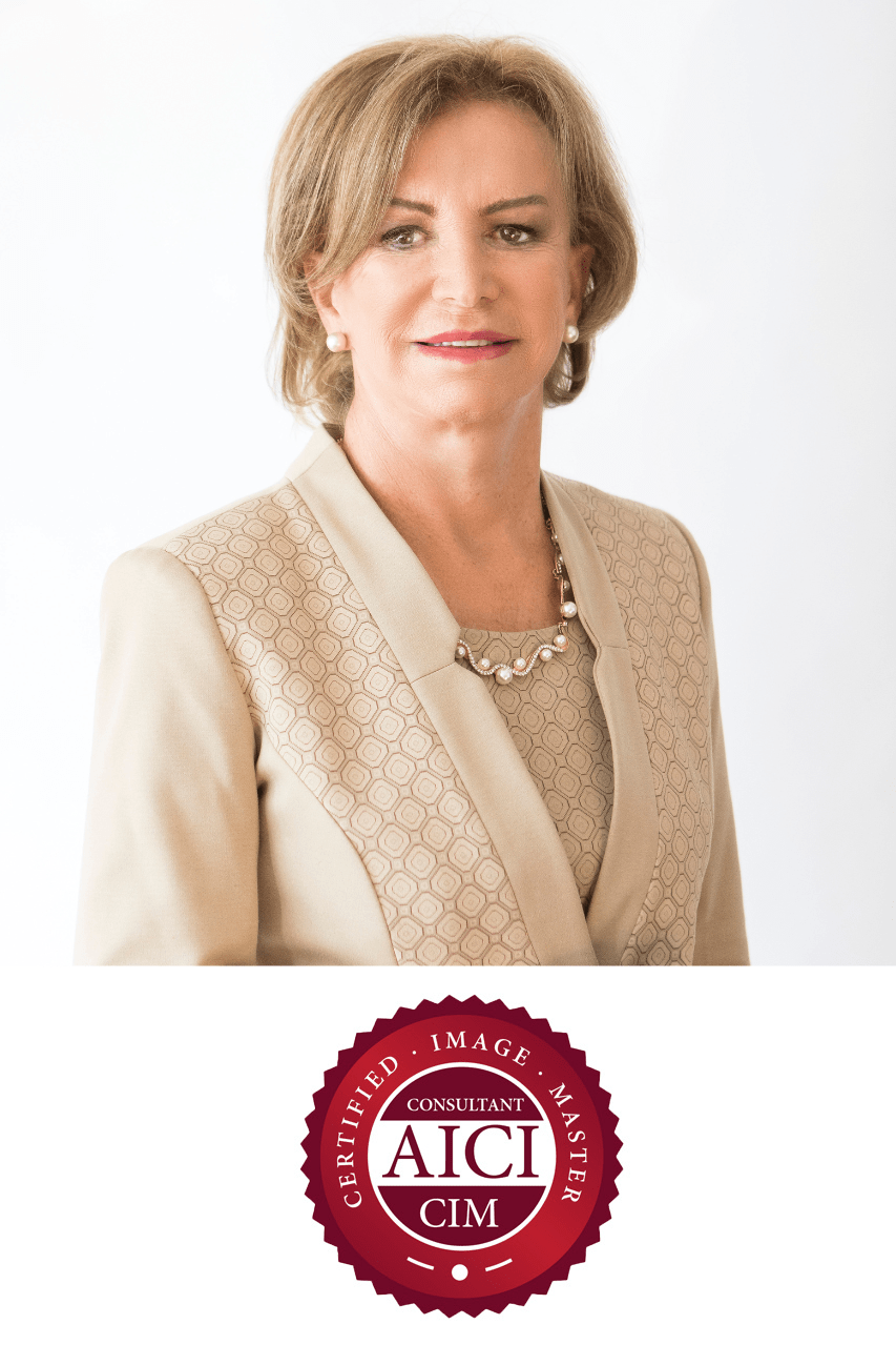 Lilian Bustamante, Certified Image Master AICI