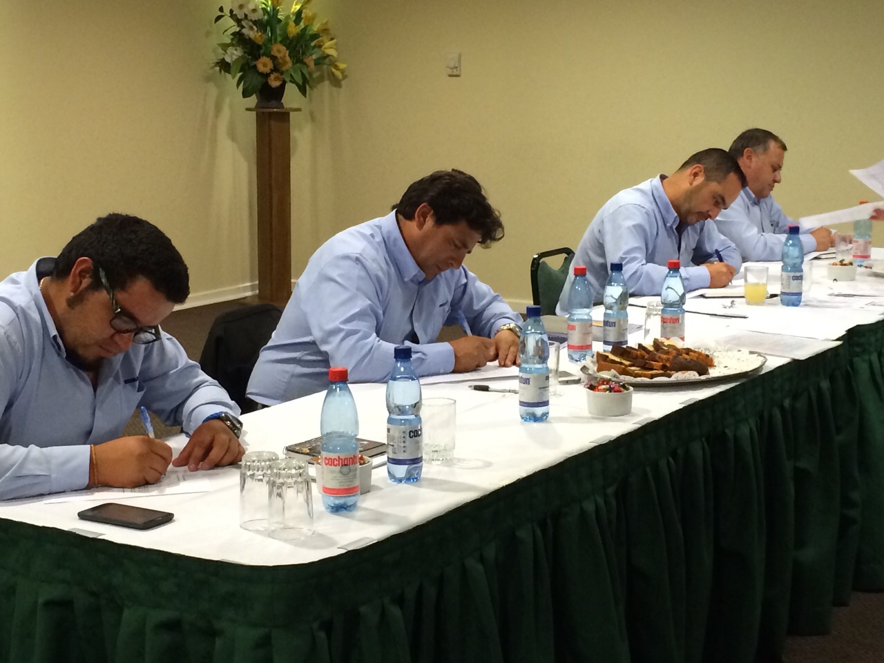 taller de comunicacion para supervisores komatsu santiago marzo 2015