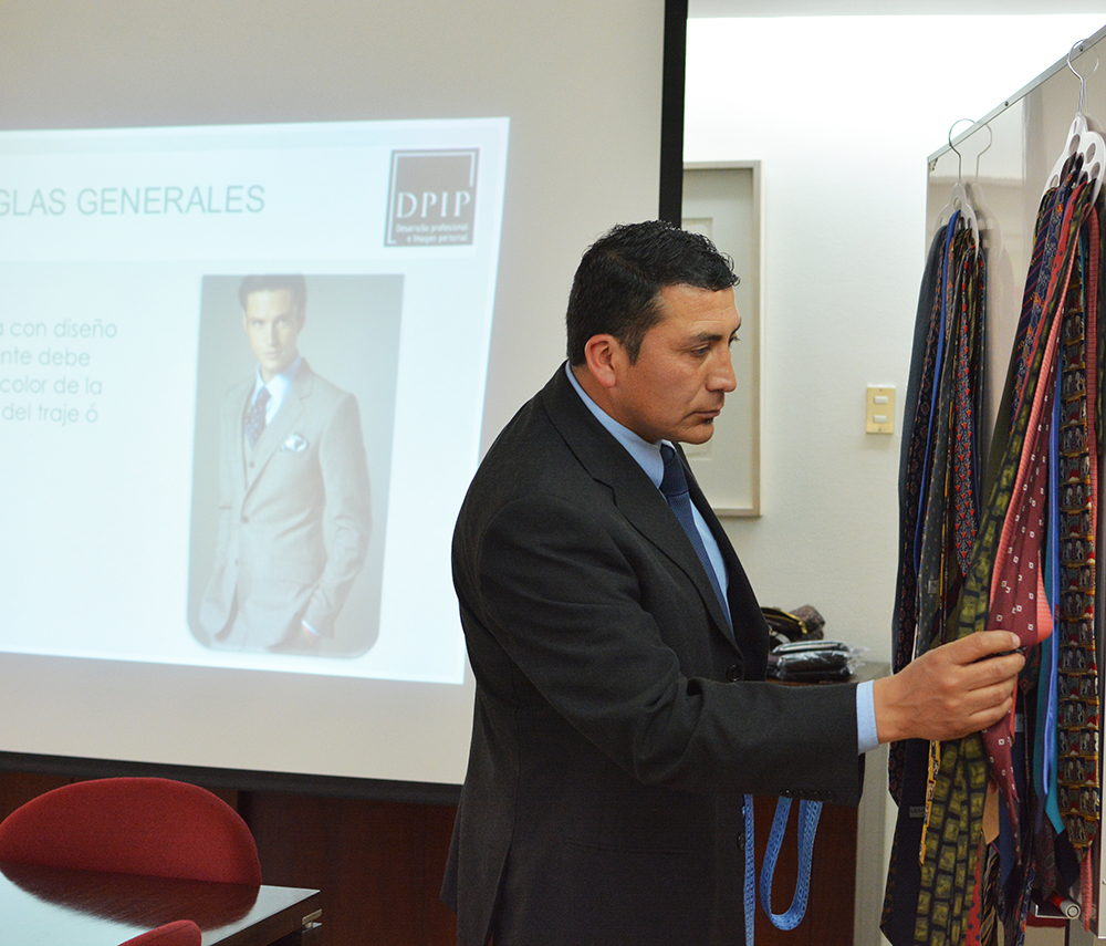 taller de imagen corporativa larrain vial septiembre 2015