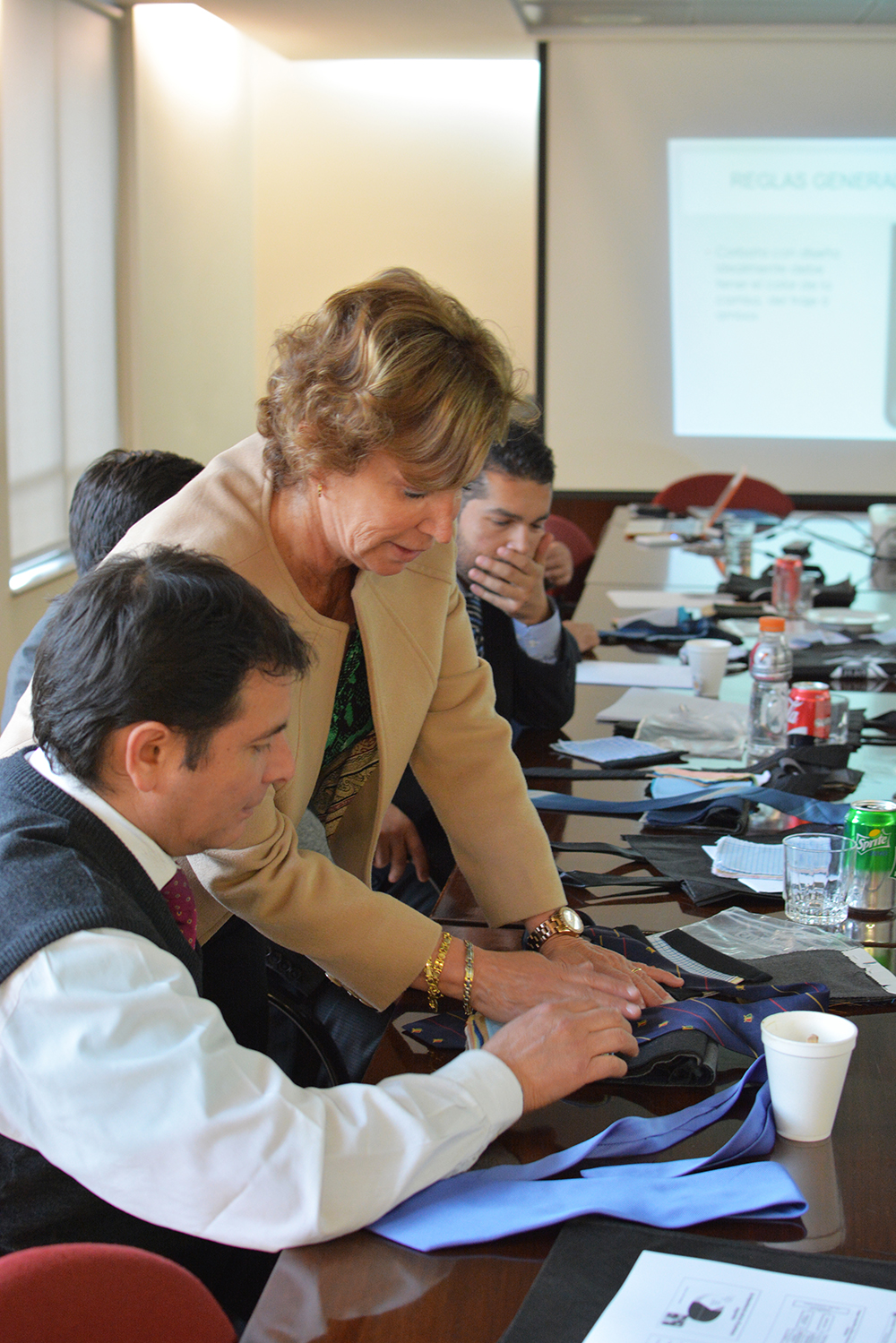 taller de imagen corporativa larrain vial septiembre 2015