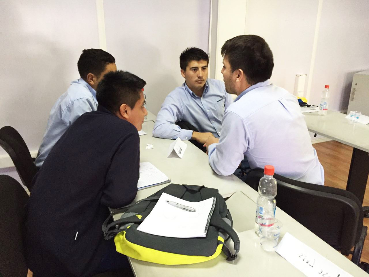 taller de comunicacion para mantenedores komatsu antofagasta abril 2016
